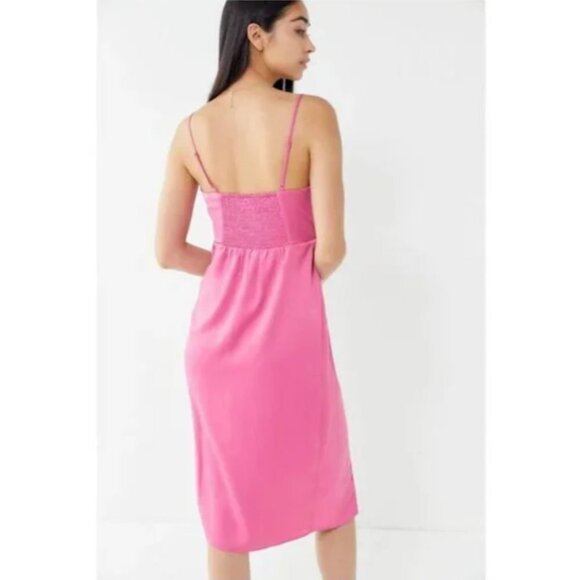NWT Urban Outfitters Pink Silky QUINN Strappy Wrap Dress Size Small - Picture 2 of 9